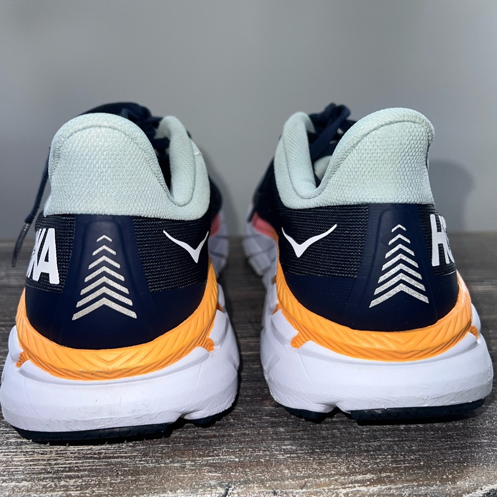 Hoka Orange and blue Clifton 7 (1st pic is a stock photo) - Picture 5 of 8